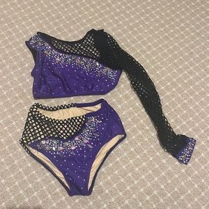 One sleeve purple two piece dance costume